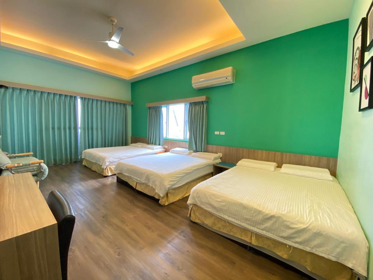 I Wow Bed and Breakfast Xiaoliuqiu Exteriör bild