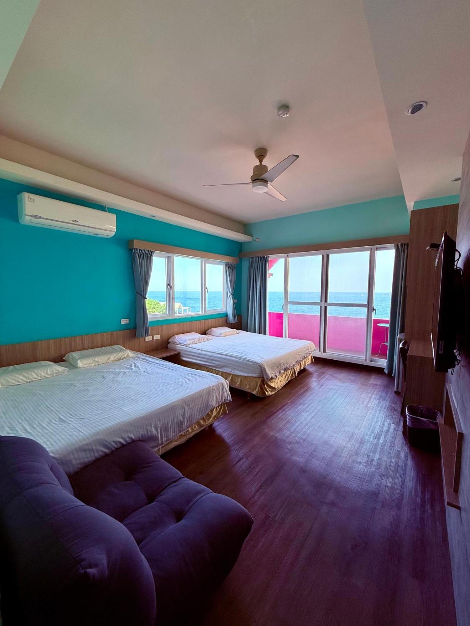 I Wow Bed and Breakfast Xiaoliuqiu Exteriör bild