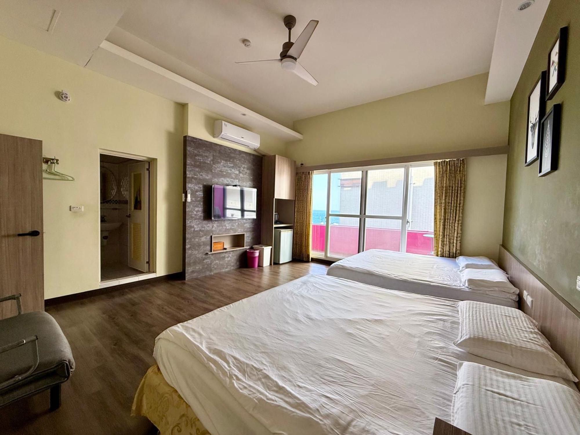 I Wow Bed and Breakfast Xiaoliuqiu Exteriör bild